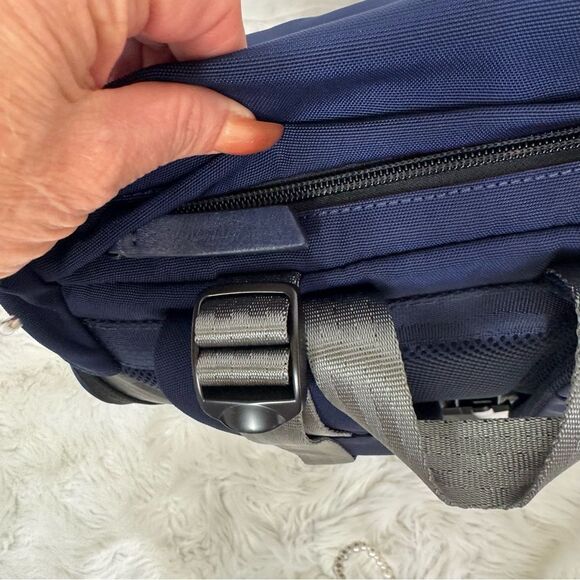 NEW Uri Minkoff Unisex Navy Blue Drawstring Square Backpack / Laptop Bag main image 14